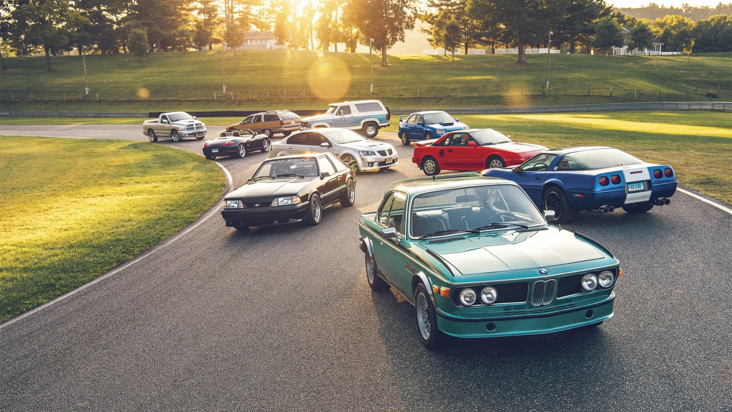 产业链整合助推足球市场繁荣发展，足球相关产业